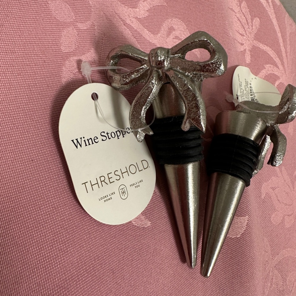 Threshold Silver Bow‎ Wine Stopper Set of 2 Metal Bottle Plug Coquette Decor NEW